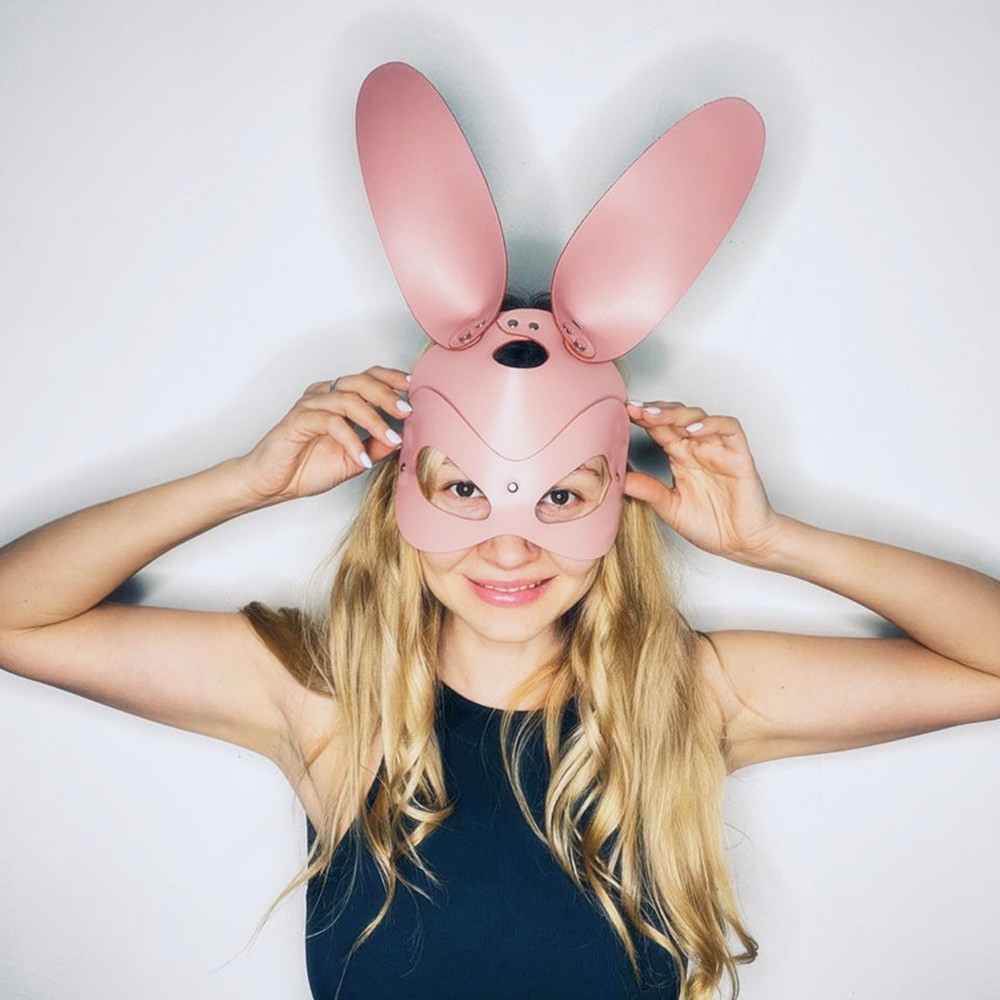 قناع أرنب نصف وجه بأذنين للنسا - مراجعة Party Games Bunny وسعره